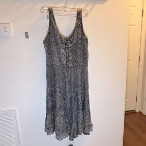 NWT! Super Comfy and Cute Flower Brand Gray flowing Free-size Dress!